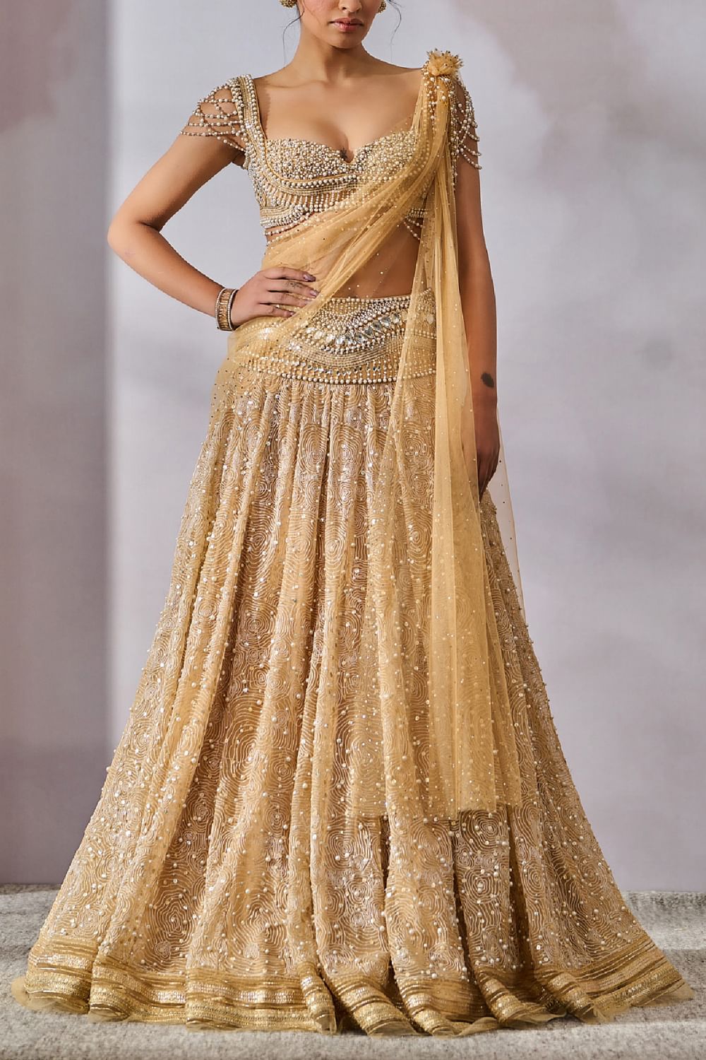 Tarun tahiliani lehenga price online
