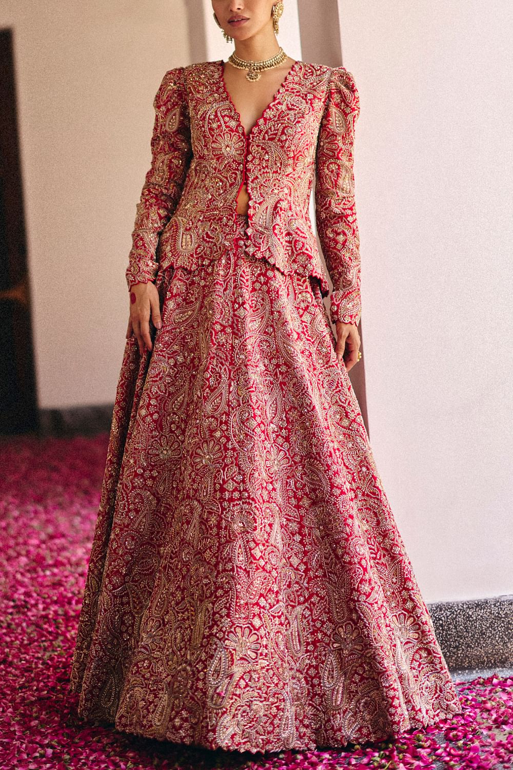 Buy Red paisley embroidered jacket and lehenga by Mrunalini Rao at Aashni and Co