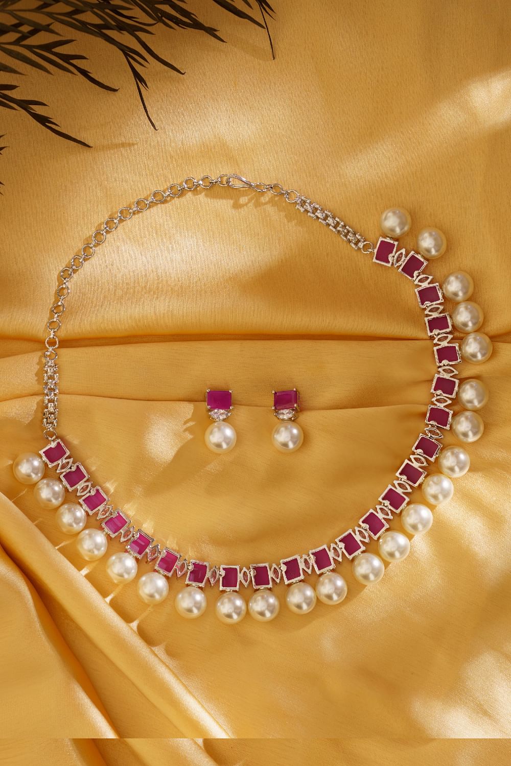 Buy Red stone and pearl necklace set by Zevar By Geeta at Aashni and Co