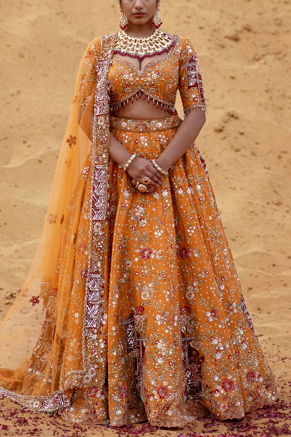 Kapda lehenga sales