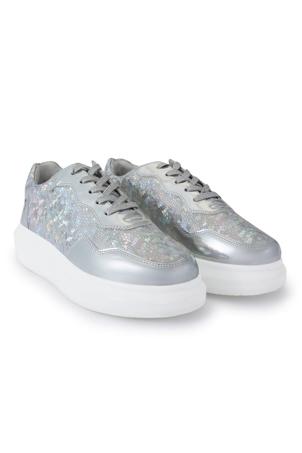 Buy Silver holographic texture sneakers by Anaar at Aashni and Co