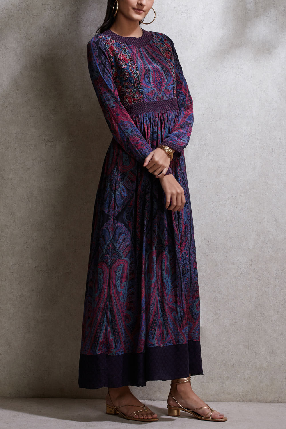 ritu kumar purple dress Buy Aarke Ritu Kumar Purple Tanishqa Solid Anarkali Kurta with Pant and Dupatta (Set of 3) (XS) Online