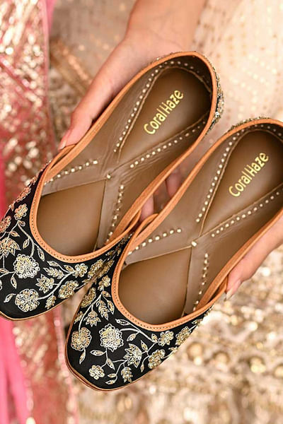 Black floral sequin zari embroidered juttis