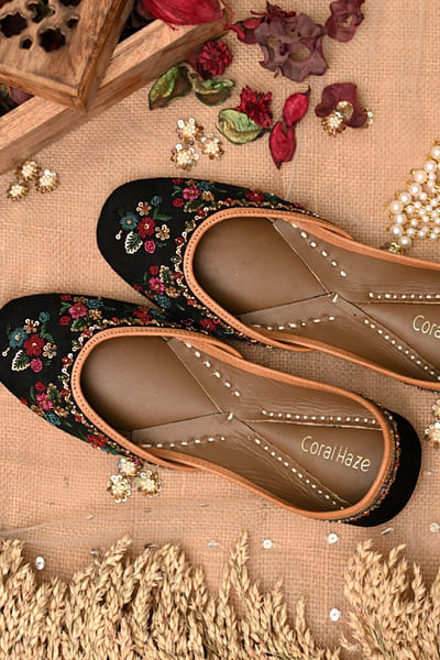 Black floral zardozi embroidered juttis