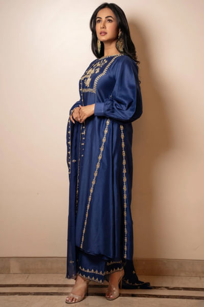 Electric blue floral embroidery kurta set