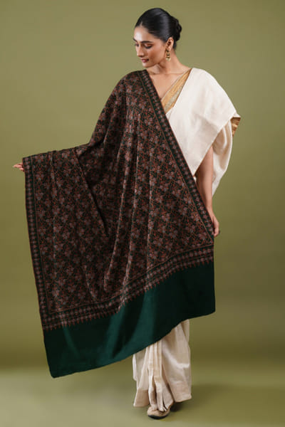 Green embroidered pashmina shawl