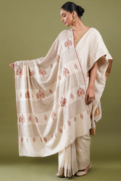 Ivory paisley embroidered pashmina shawl