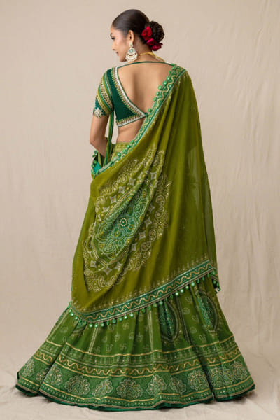 JIVIVA BY Jigvijay & Varsha Green ombre bandhej lehenga set JIVIJUN26D147868