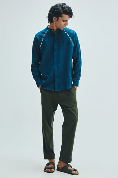 Saphed Indigo embroidered linen raglan shirt SAPHAUG26D254006