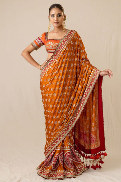 JIVIVA BY Jigvijay & Varsha Orange and red printed bandhej sari set JIVIJUN26D147876