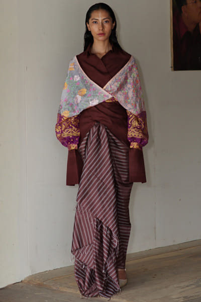 11 Tareng Redwood shirt and striped drape skirt set 11TAJUL26D148689