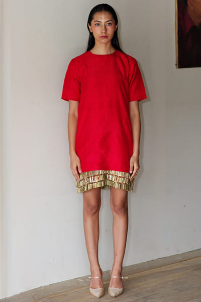 11 Tareng Sindoor red embellished shift dress 11TAJUL26D148691