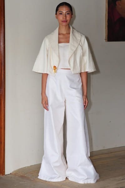 11 Tareng Ivory handwoven silk jacket and trouser set 11TAJUL26D148694