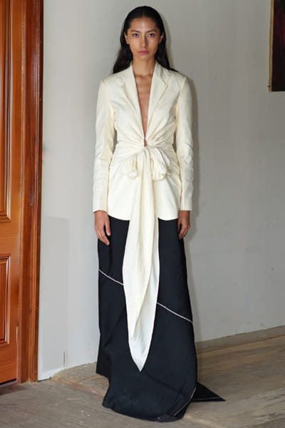 11 Tareng Black and ivory jacket-draped skirt set 11TAJUL26D148682