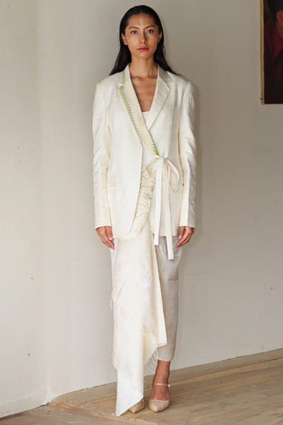 11 Tareng Ivory lace embellished jacket-drape skirt set 11TAJUL26D148683