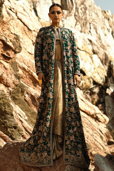 Zainab Chottani Green floral embroidered jacket-skirt set ZAINJUN26D146992