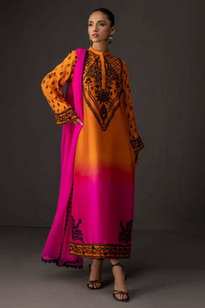 Zainab Chottani Orange pink ombre embroidered kurta set ZAINAPR26D142492