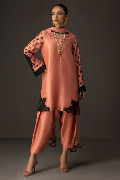Zainab Chottani Peach embroidered kurta set ZAINAPR26D142489