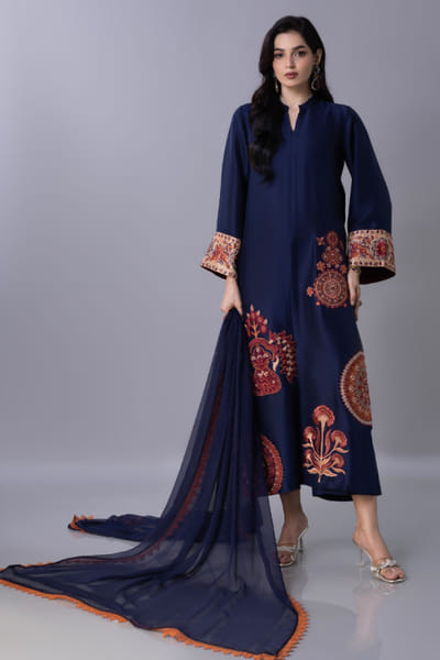 Zainab Chottani Deep blue thread embroidered kurta set ZAINAPR26D142573