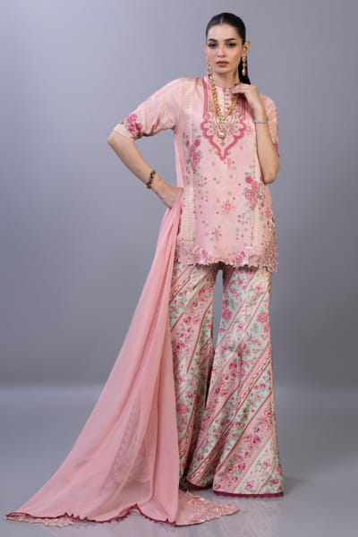 Zainab Chottani Pink printed short kurta set ZAINAPR26D142590