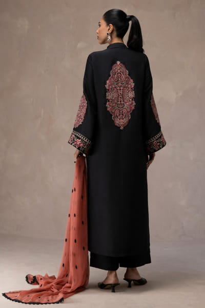 Zainab Chottani Black embroidered long kurta set ZAINAPR26D142570