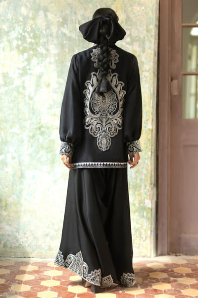 Zainab Chottani Black white thread embroidered shirt- pant set ZAINJUN26D147457