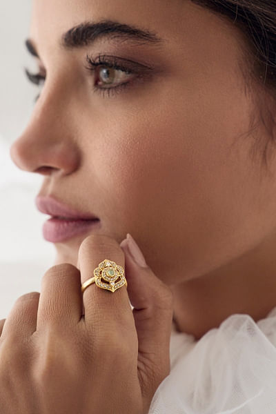 Gold zirconia stone ring