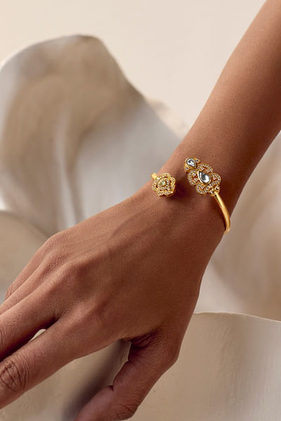 Gold kundan embellished cuff bangle
