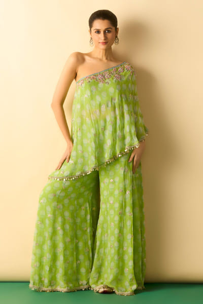 Gopi Vaid Lime green floral embroidered co-ord set GOPIJUL26D150635
