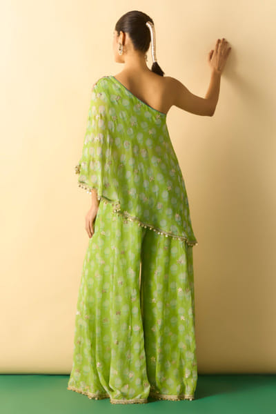 Gopi Vaid Lime green floral embroidered co-ord set GOPIJUL26D150635