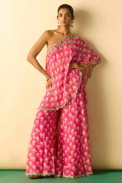 Gopi Vaid Pink floral embroidered co-ord set GOPIJUL26D150636