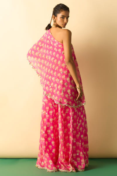 Gopi Vaid Pink floral embroidered co-ord set GOPIJUL26D150636