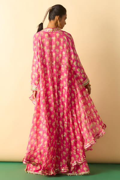 Gopi Vaid Pink print embroidered cape set GOPIJUL26D150666