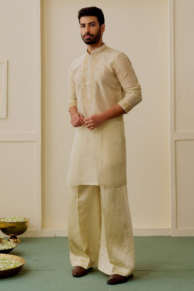 Gopi Vaid Ivory-gold embroidered kurta set GOPIAUG26D151707