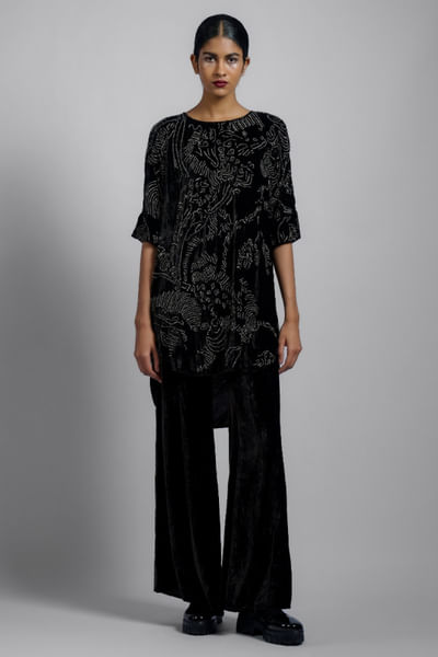 Black abstract bead embellished velvet tunic