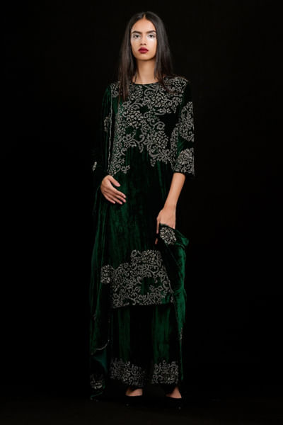 Emerald abstract bead embellished velvet pants