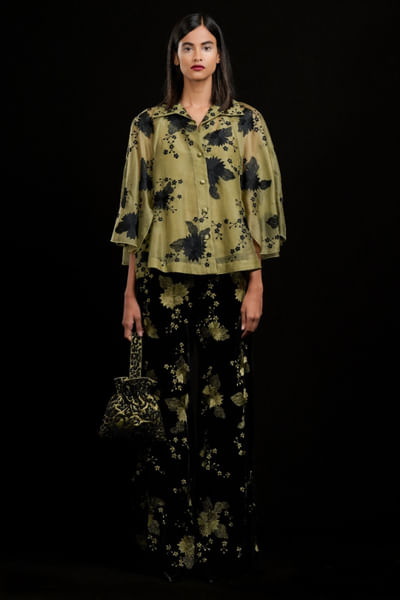 Jade floral thread embroidered cape