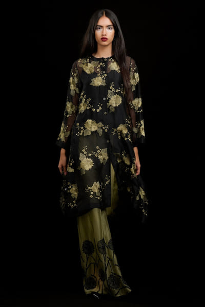 Black floral thread embroidered kurta