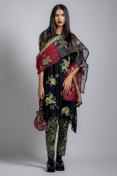 Black floral thread embroidered tunic