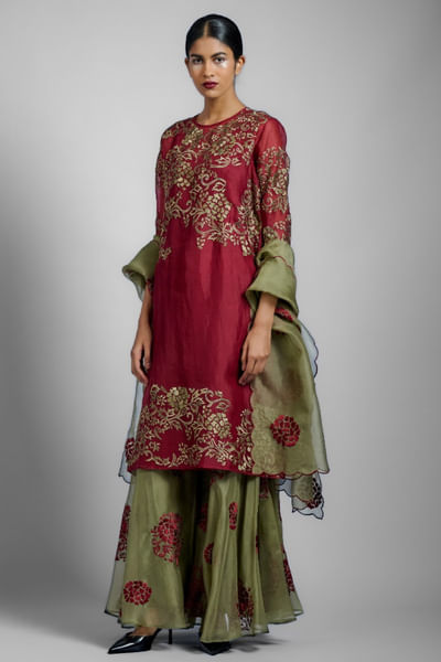 Jade floral thread embroidered dupatta