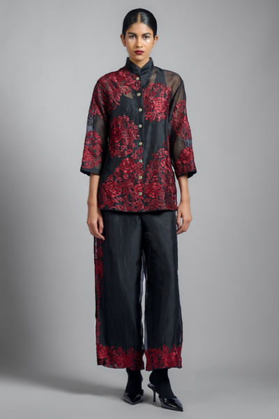 Black floral thread embroidery pants