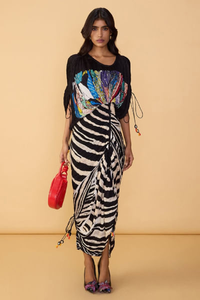 Black and white stripe prinred dress