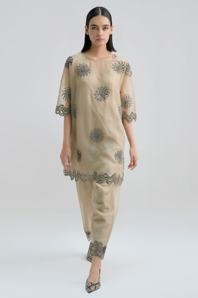 Peachoo Light beige bead hand embroidered tunic PEACMAY26D143839