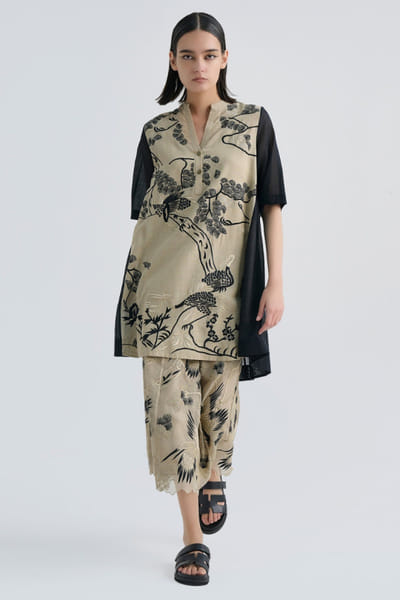 Peachoo Light beige embroidered bird motif tunic PEACJUL26D250962