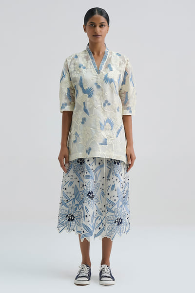 Peachoo Ecru-blue embroidered bird motif top PEACAUG26D553187
