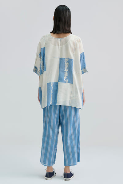 Peachoo Ecru and blue contrast stitch patchwork top PEACAUG26D553181