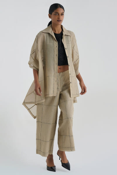 Peachoo Light beige contrast hand stitched cape PEACJUL26D250966