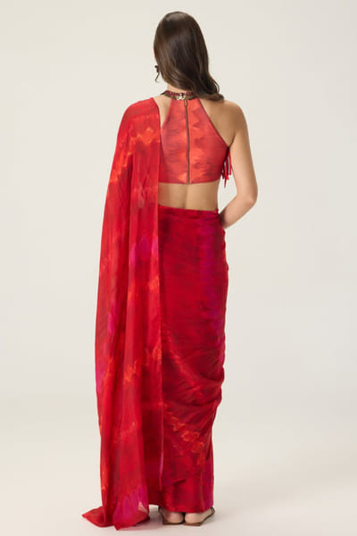 Saaksha & Kinni Red printed pre-draped sari set SAAKAUG26D151967