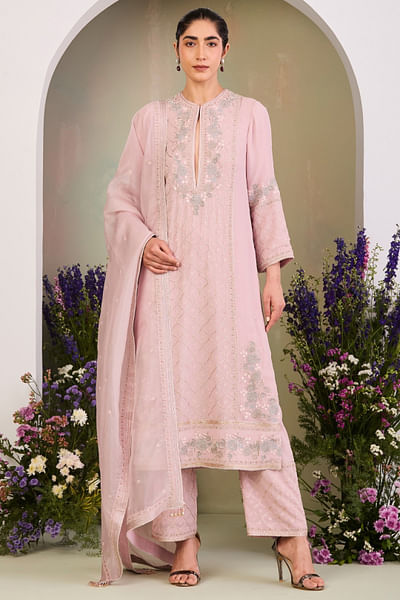 Pastel pink zari embroidered kurta set