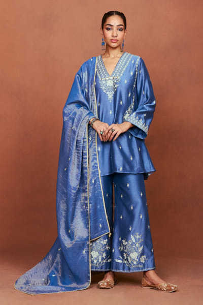 Blue zari embroidered short kurta set